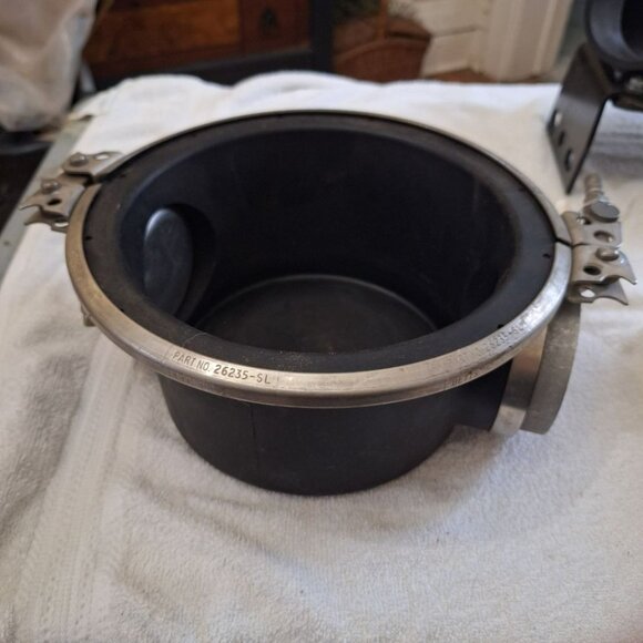 Betts 5 Inch Vapor Hood 180 Oulets Clamp Rubber VR45725BU - Picture 7 of 7